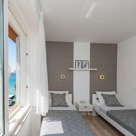 Portos Apartment *