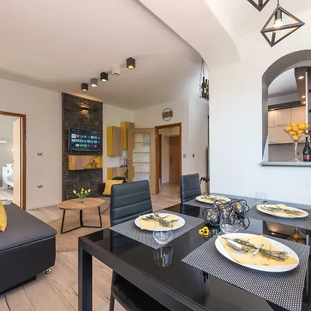 Apartment Tina - Kolovare Beach * Ζαντάρ