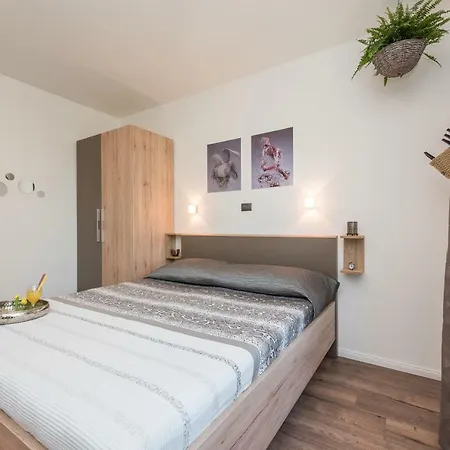 Apartment Portos *
