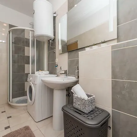 Portos Appartement *