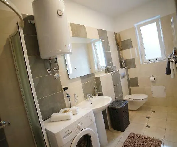 Apartment Tina - Kolovare Beach Ζαντάρ