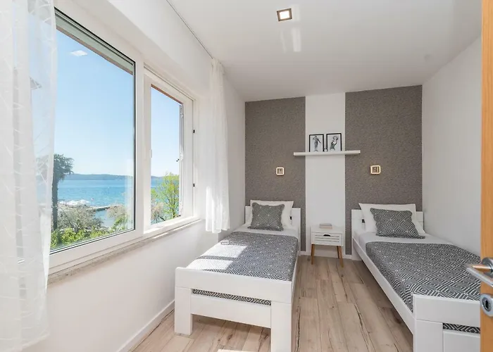 Apartment Tina - Kolovare Beach